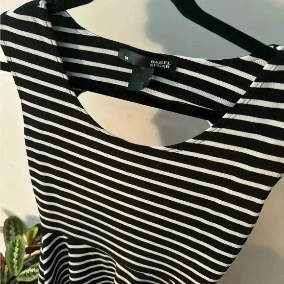 REBEL  SUGAR dress - Picture 2 of 4